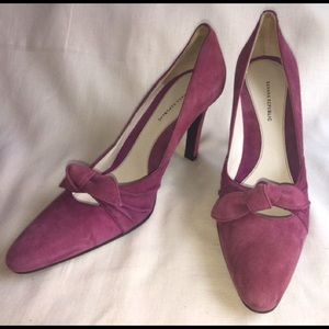 Plum Banana Republic pumps - new with defects